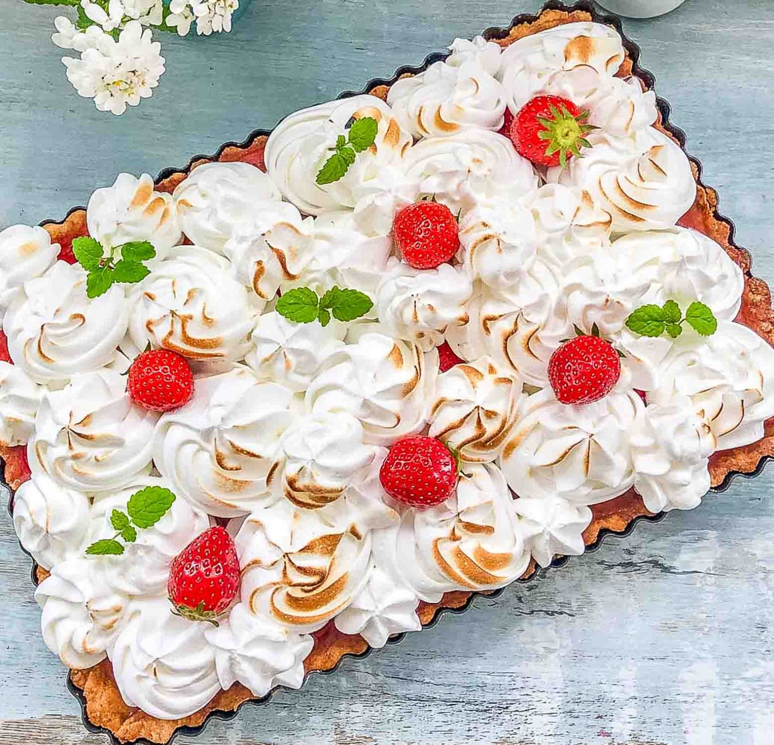 Rhabarber Tarte mit Baiser - Quiche &amp; Tarte Rezepte