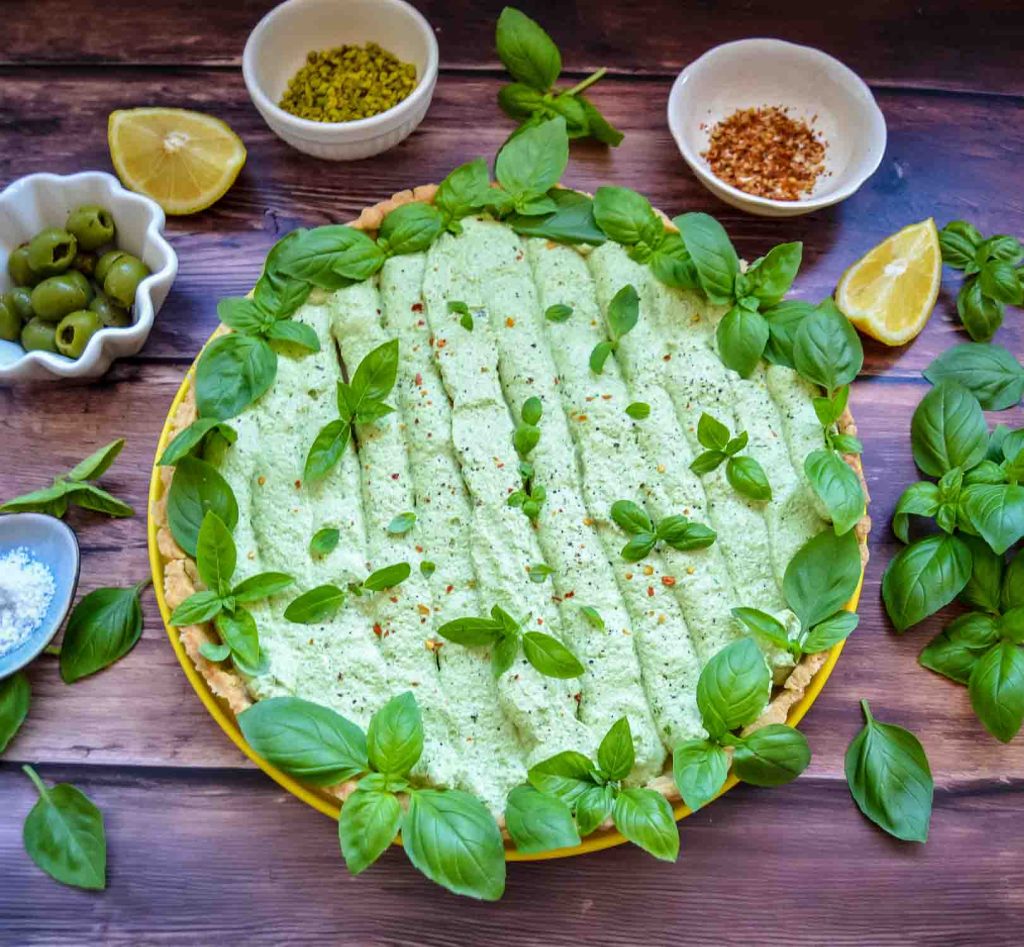 Quiche mit Ziegenkäse, Frischkäse und Basilikum